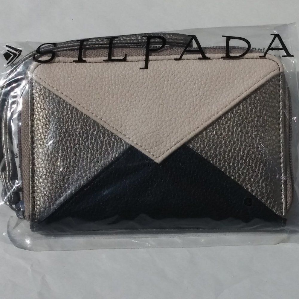 Metallic Pewter Pebbled Faux Leather Zipper Wristlet Black Cream NWT Silpada